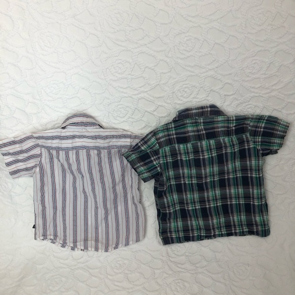 Lot of 2 Boys Old Navy Shirts Size 2T Short Sleeve Button up White/green💯Cotton - Picture 4 of 8